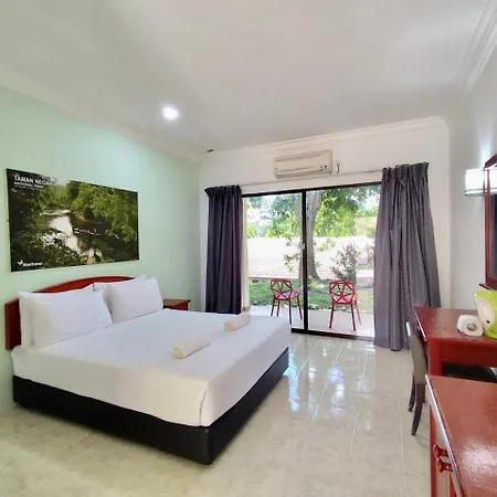Xcape Resort Taman Negara Kuala Tahan Exterior photo