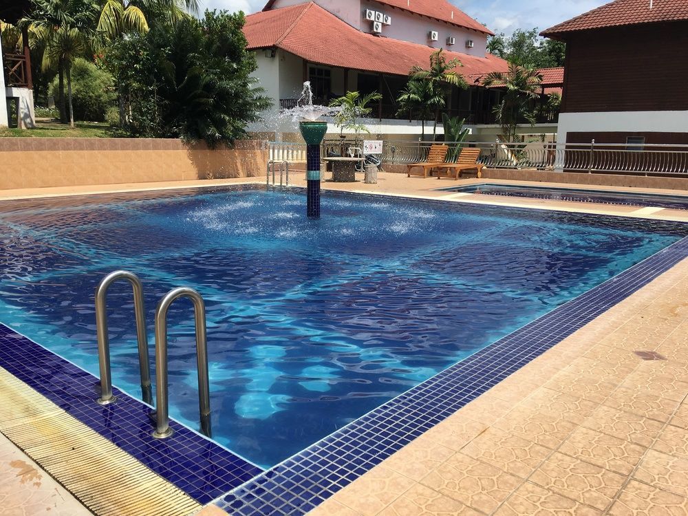Resort Xcape Taman Negara 2*